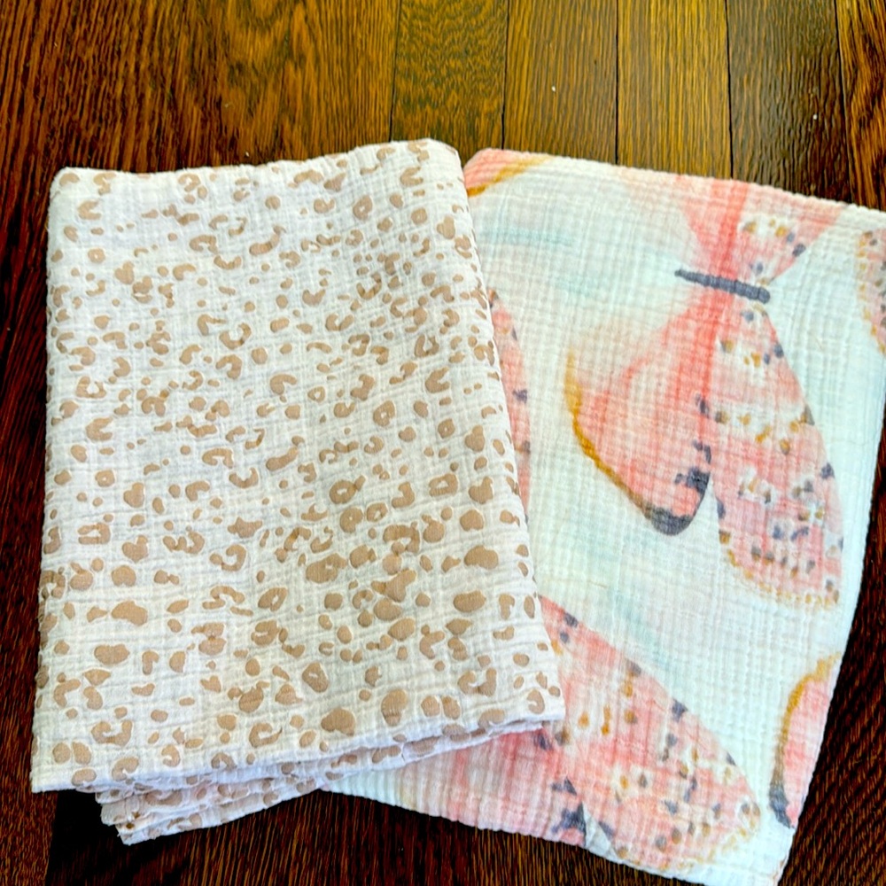 Pottery Barn Kids Swaddle Set